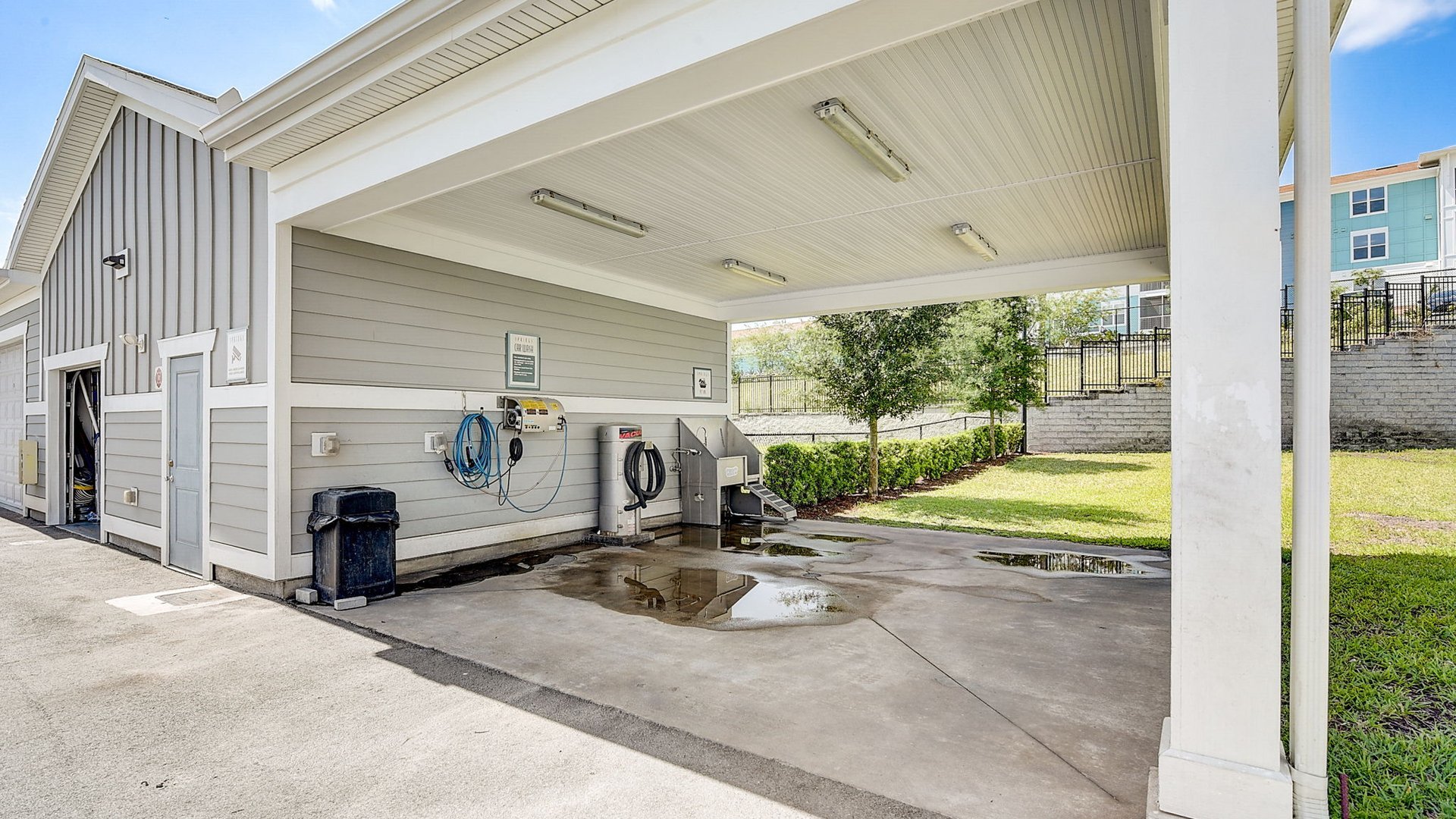 Photos & Virtual Tours Springs at Posner Park Apts